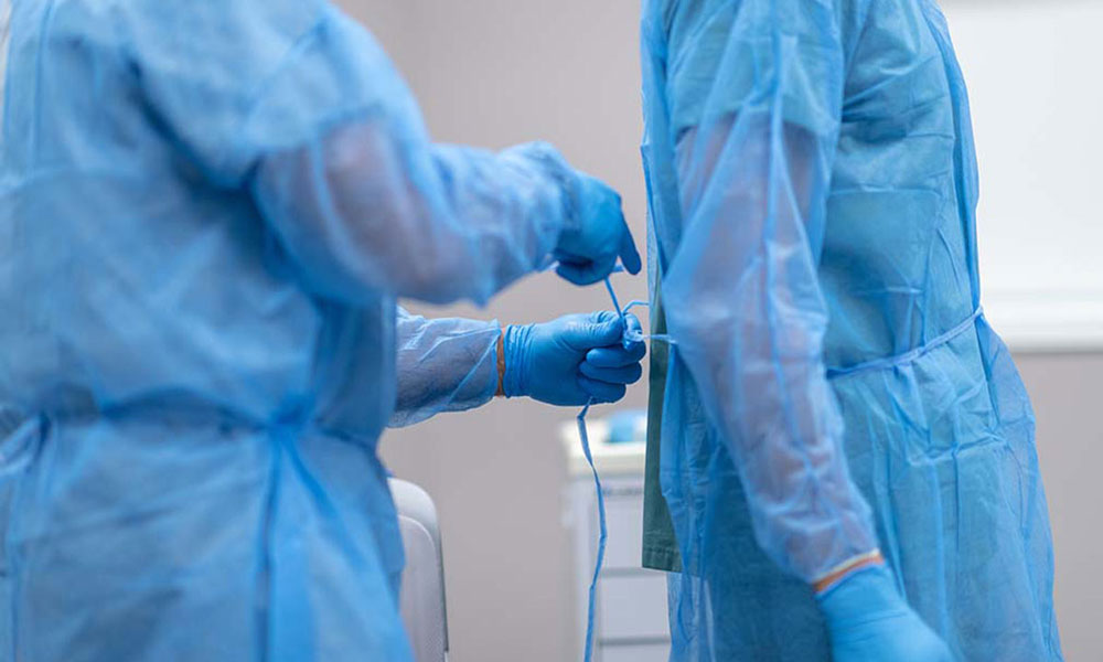 مزایای استفاده از لباس یکبار مصرف بیمارستانی