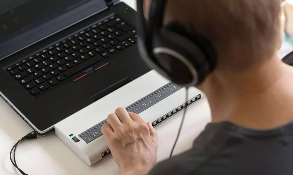 وسایل کمکی برای حواس و ارتباطات